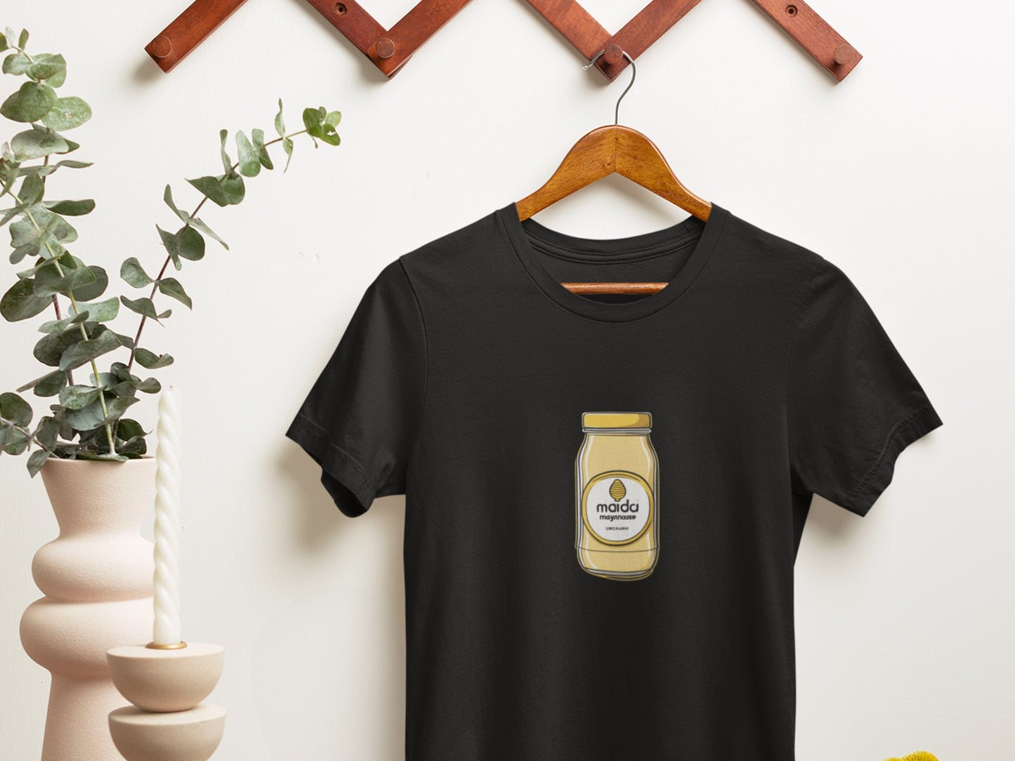 Maida Honey Mayo Black T-Shirt.