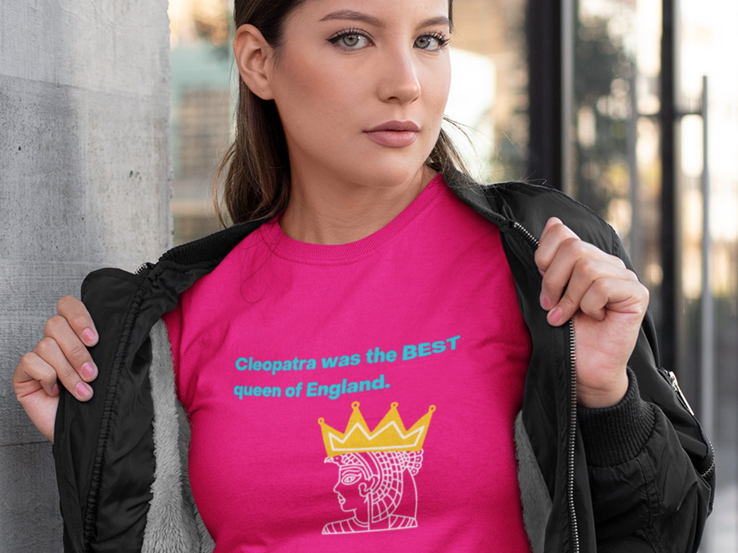 Cleopatra Was The BEST Queen Of England. Berry T-Shirt.